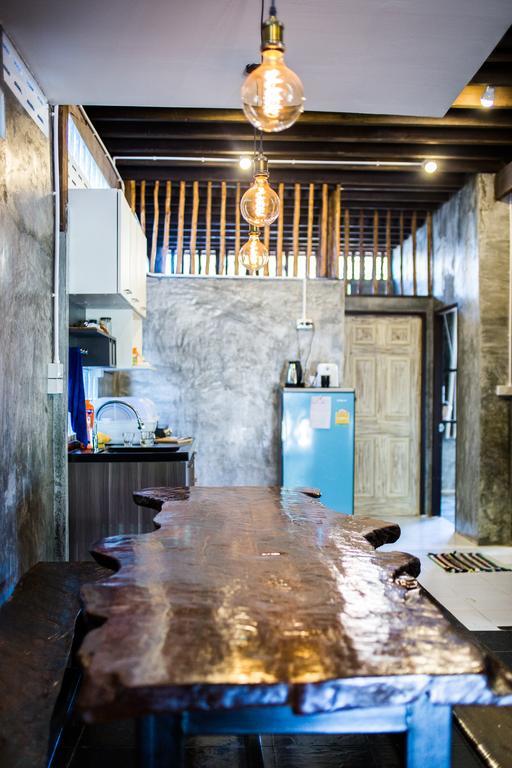 Sweet Life Guesthouse Koh Lanta Exterior photo